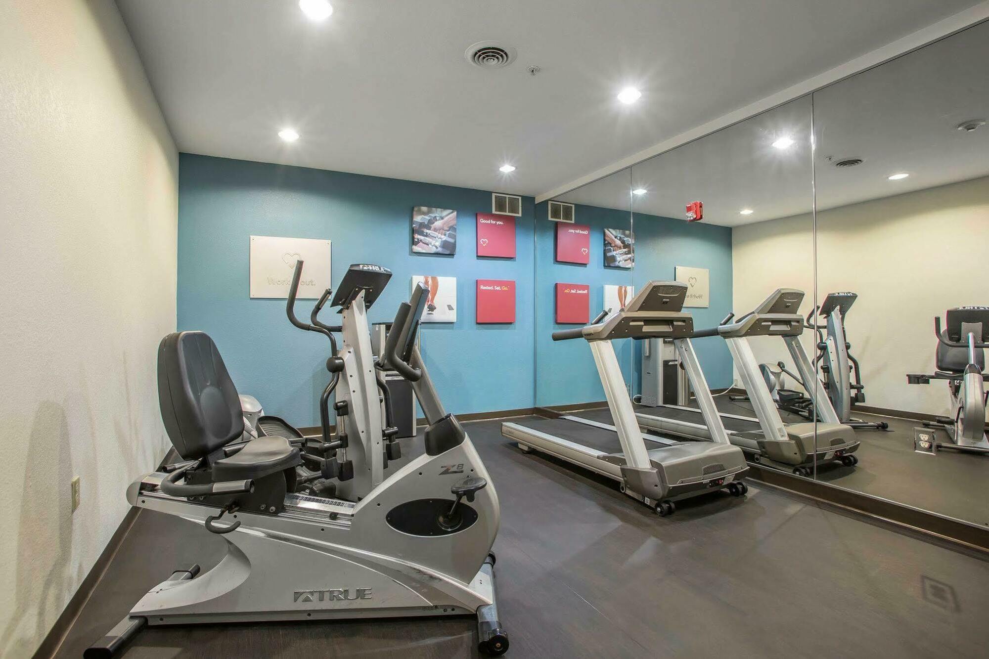 Comfort Suites Lake Geneva East Bagian luar foto